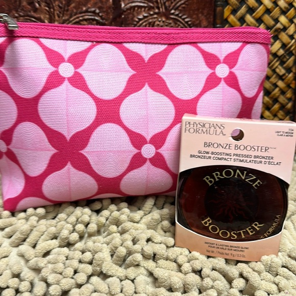 Physicians Formula Other - ❣️5/$25❣️Clinique makeup bag & Physicians Formula light to medium bronze booster